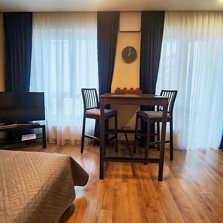 Apartments Franny'S Bees วิลนีอุส ภายนอก รูปภาพ