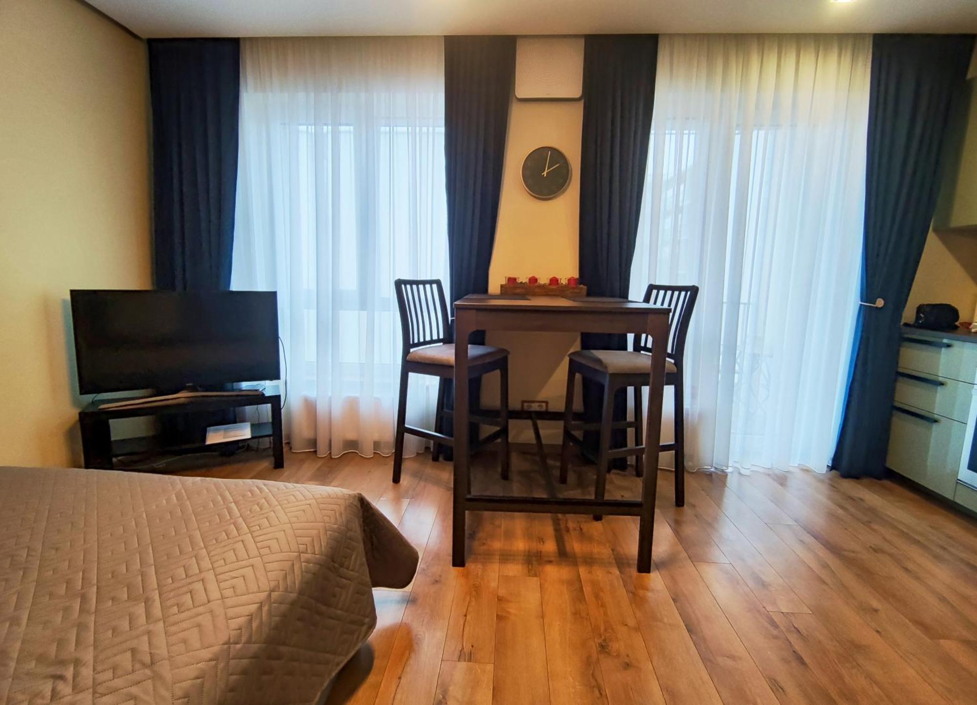 Apartments Franny'S Bees วิลนีอุส ภายนอก รูปภาพ